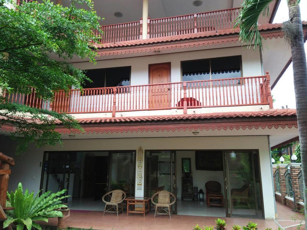 Villa Oranje Chiang Mai Exterior photo